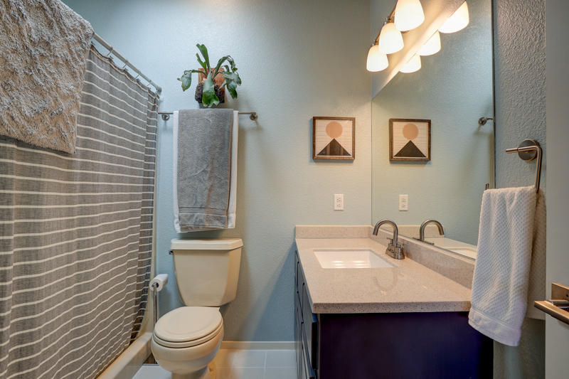1438 Northwest Elgin Avenue Bend, OR 97703 - Photo 10 of 25 1438 NW Elgin Ave-11