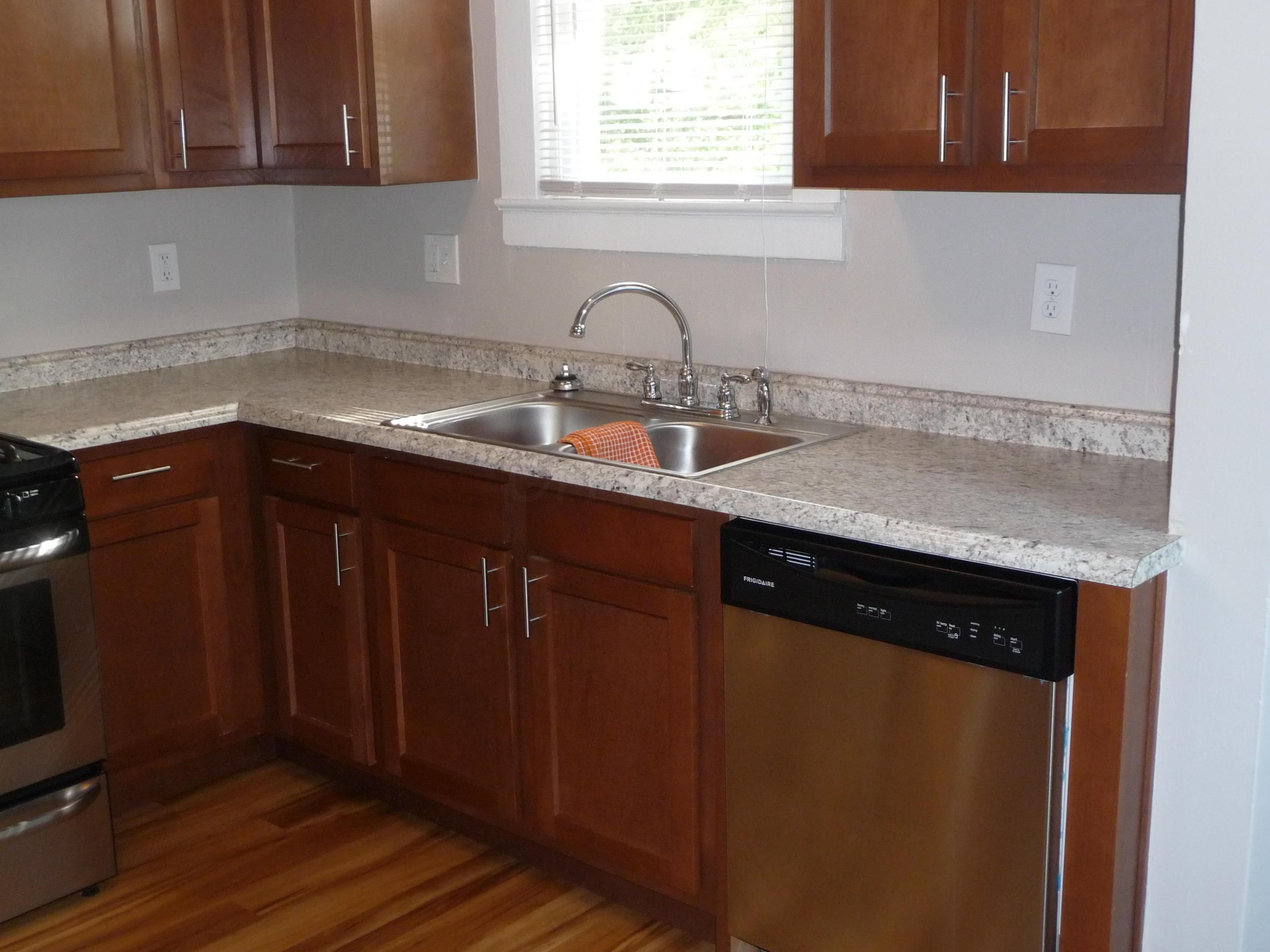153-155 West Pacemont Road Columbus, OH 43202 - Photo 3 of 18 Gallery Image 3