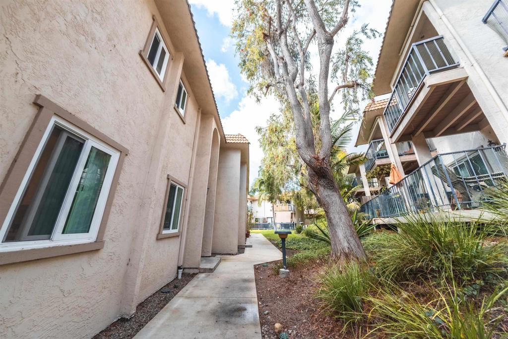 2374 Caringa Way Carlsbad, CA 92009 - Photo 27 of 41