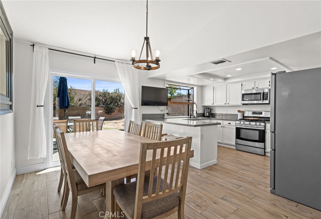 25541 Pegasus Road Menifee, CA 92586 - Photo 8 of 32