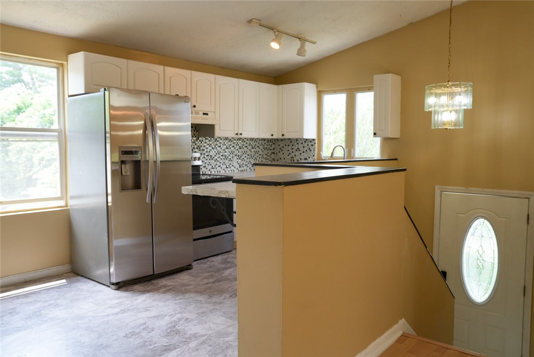 10 Scott Court Warren, RI 02885 - Photo 4 of 31