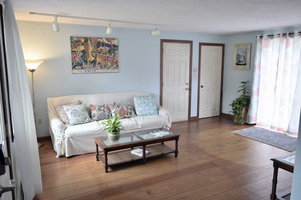 4 Michael Road Bourne, MA 02559 - Photo 6 of 28