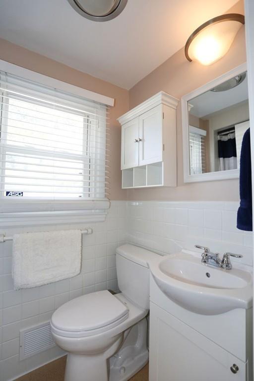 21 Colby Street Needham, MA 02492 - Photo 16 of 40