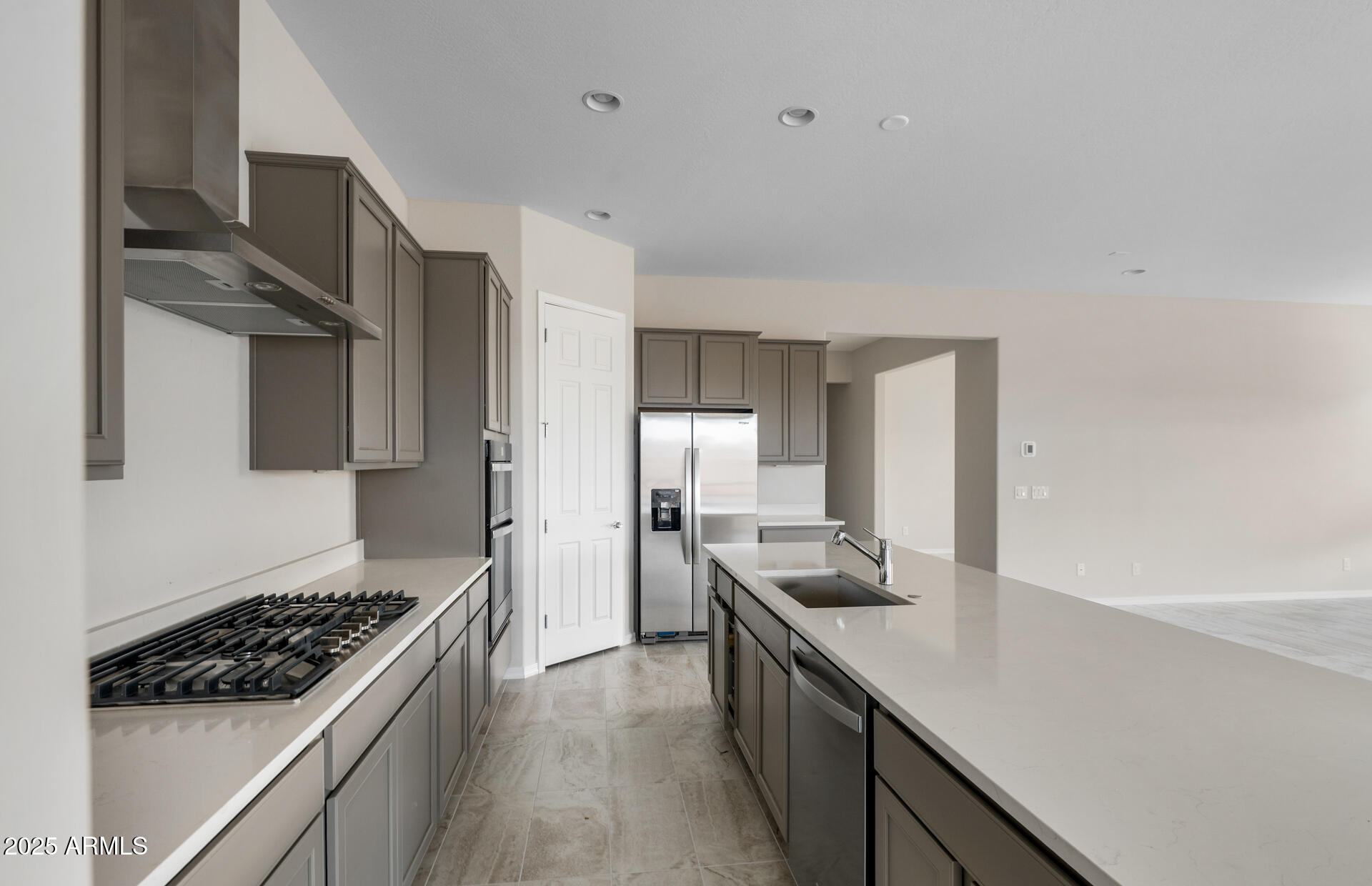 16092 West Red Bird Road Surprise, AZ 85387 - Photo 15 of 28 Kitchen