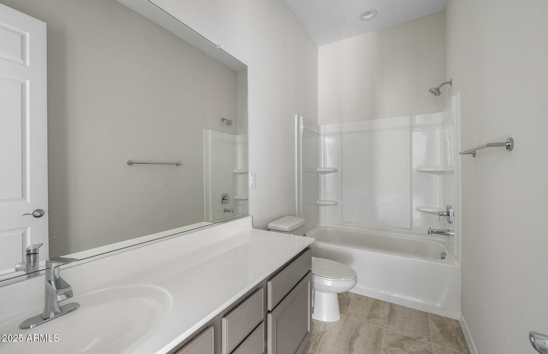 16092 West Red Bird Road Surprise, AZ 85387 - Photo 2 of 28 2nd Bath