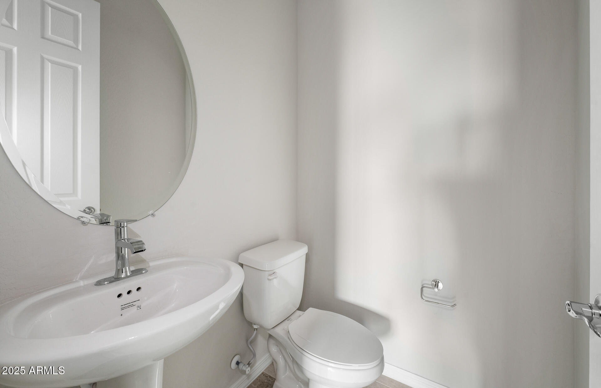 16092 West Red Bird Road Surprise, AZ 85387 - Photo 8 of 28 Powder Room