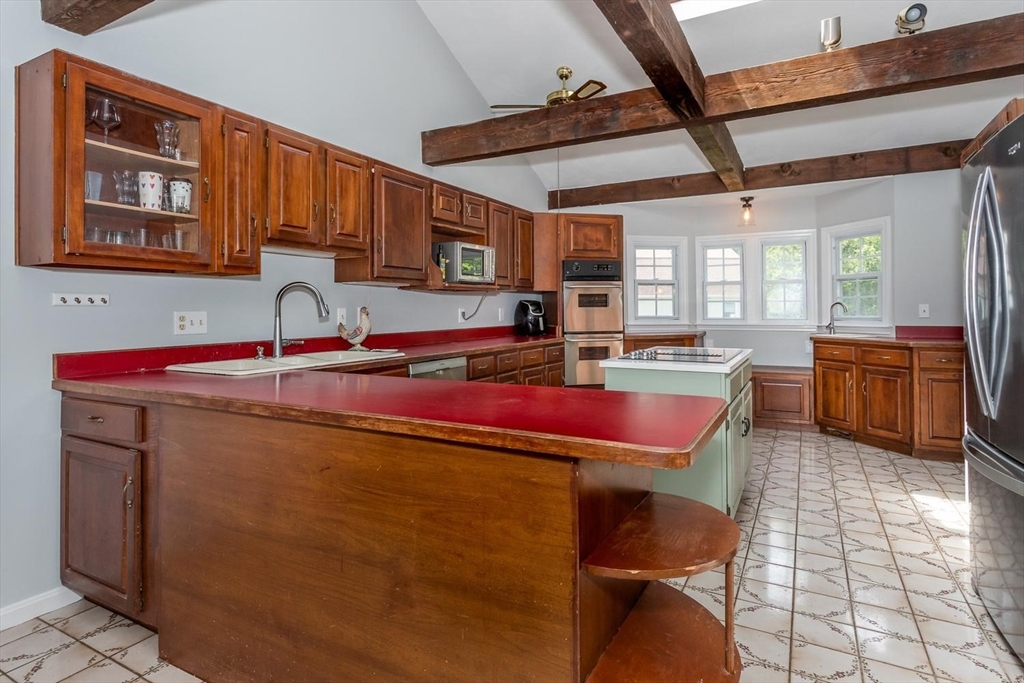 6 Raven Road Canton, MA 02021 - Photo 7 of 18