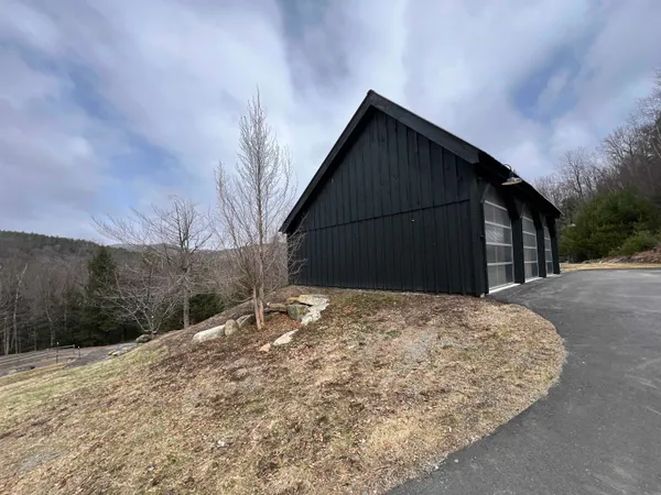 $650,000 | 198 East Hill Road, Wardsboro, VT 05355