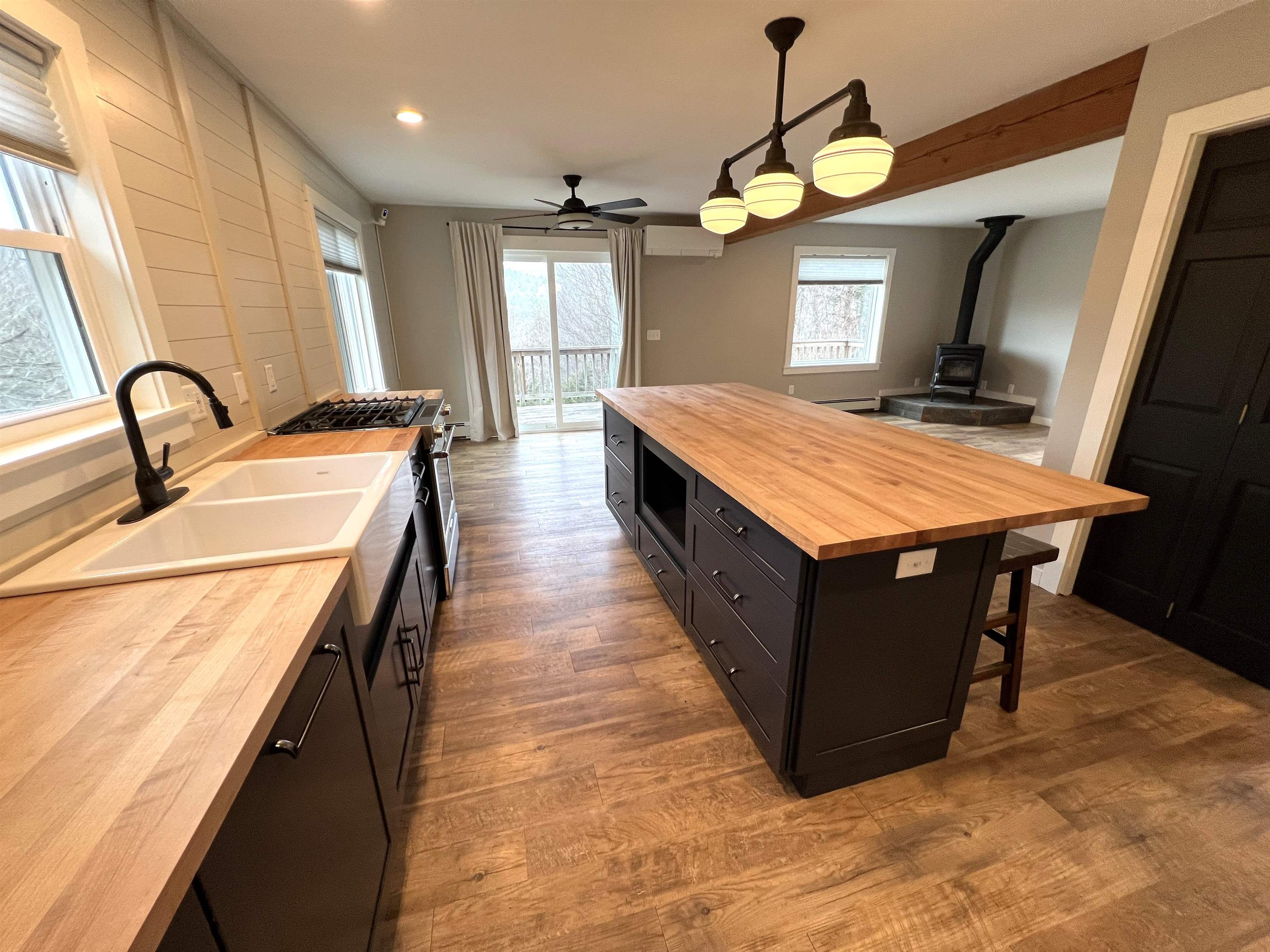 198 East Hill Road Wardsboro, VT 05355 - Photo 7 of 35