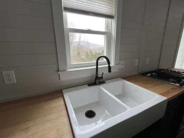 $650,000 | 198 East Hill Road, Wardsboro, VT 05355