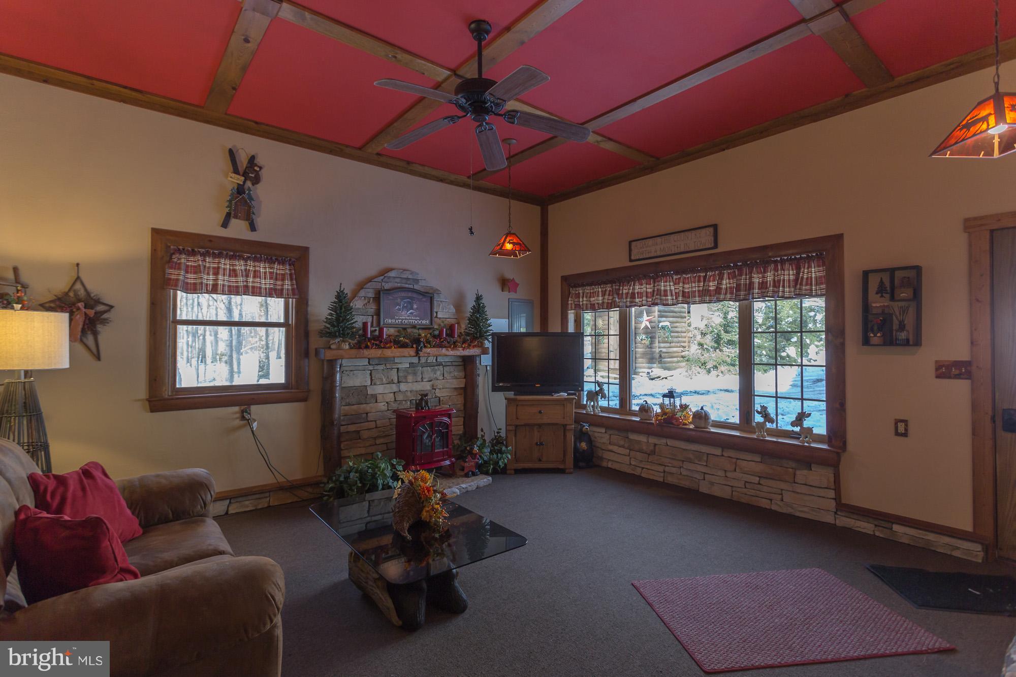 85 Stockslager Road Oakland, MD 21550 - Photo 22 of 30 Family Room