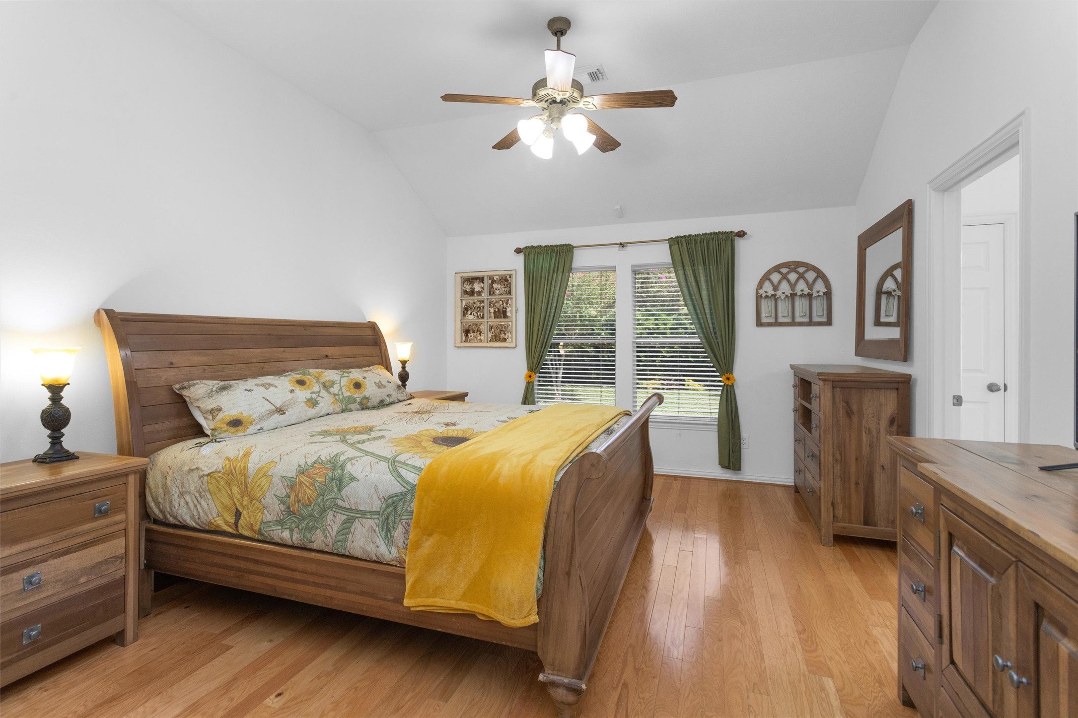 12310 West Elizabeth Shore Loop Cypress, TX 77433 - Photo 20 of 42 Primary bedroom at the back of the home