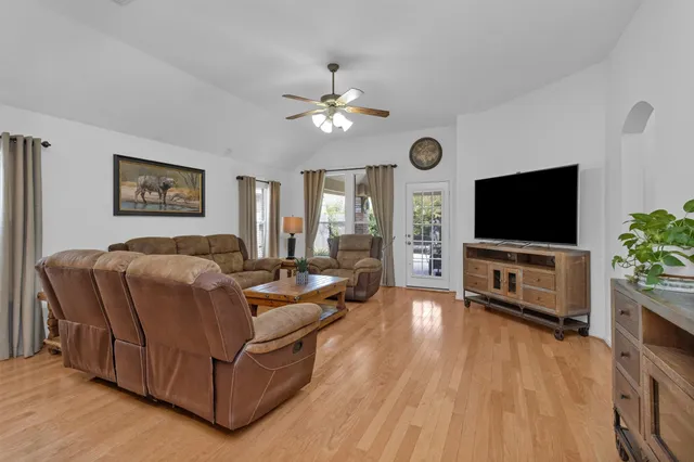 a picture of a floor plan