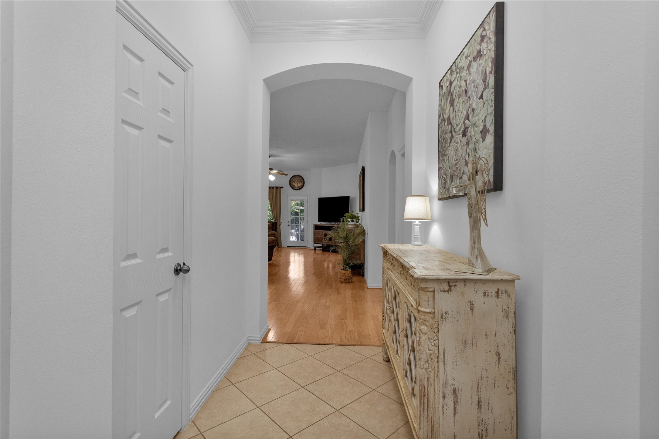 12310 West Elizabeth Shore Loop Cypress, TX 77433 - Photo 5 of 42 Tiled entry hall