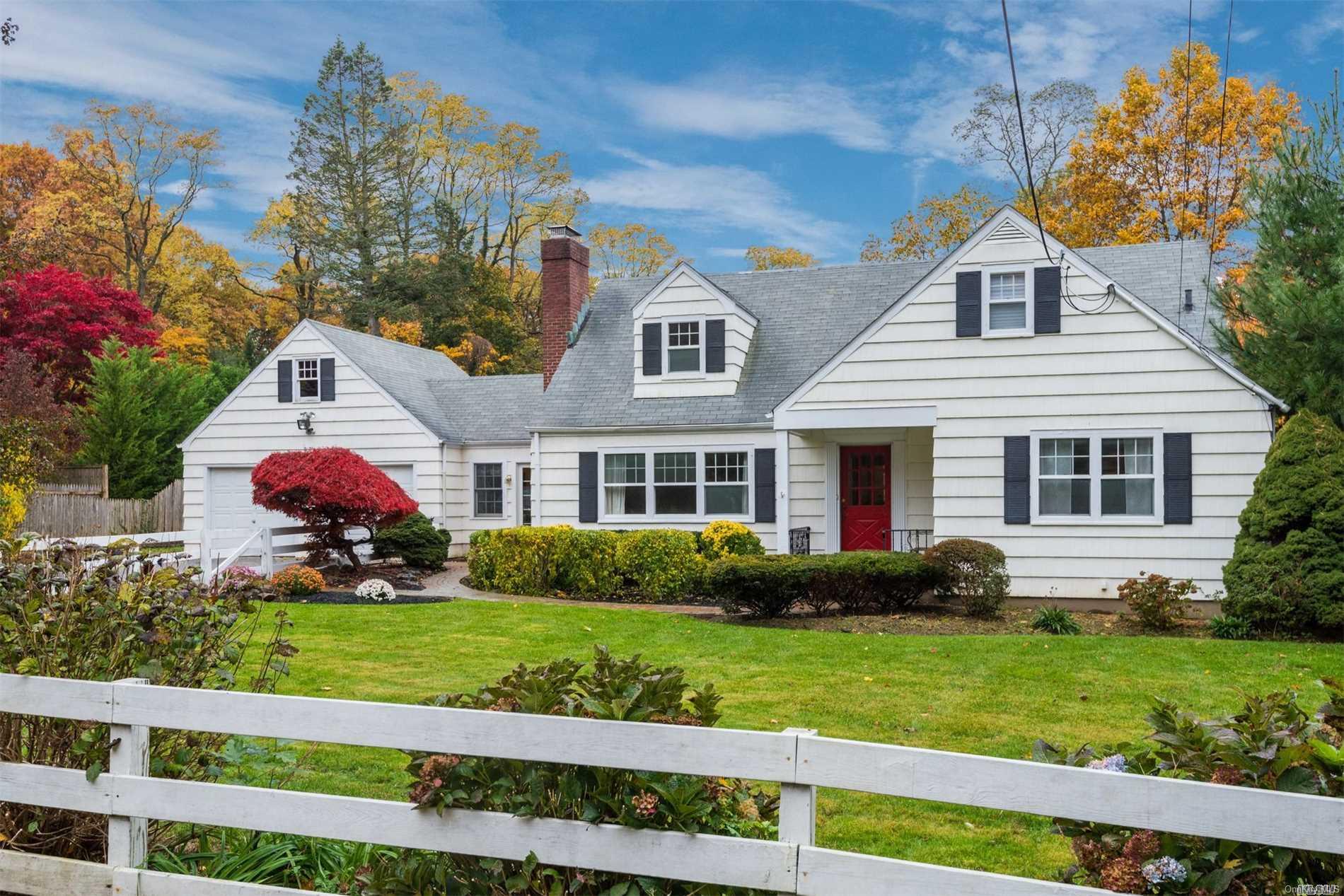 159 Huntington Bay Road Huntington, NY 11743 - Photo 1 of 1 Country Home