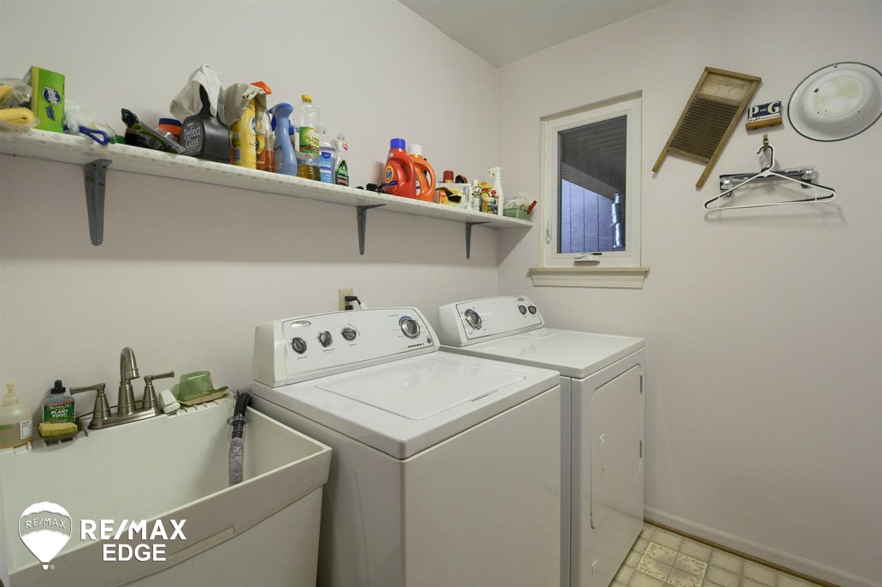 1351 School Road Rochester, MI 48307 - Photo 16 of 34 21509046-15.JPG