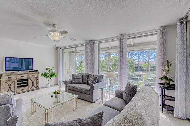 $2,500 | 1201 Sugar Sands Boulevard, Unit 7, Singer Island, FL 33404