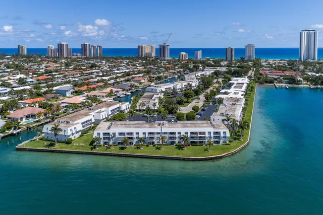 $2,500 | 1201 Sugar Sands Boulevard, Unit 7, Singer Island, FL 33404