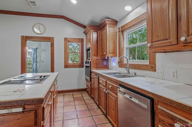 $530,000 | 14513 North Majestic Oaks Place, Baton Rouge, LA 70810