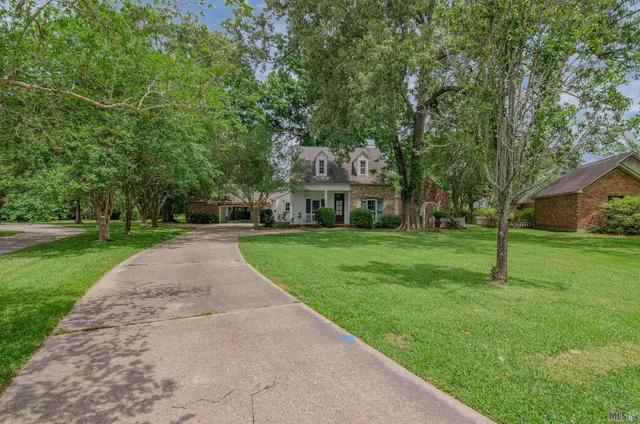$530,000 | 14513 North Majestic Oaks Place, Baton Rouge, LA 70810