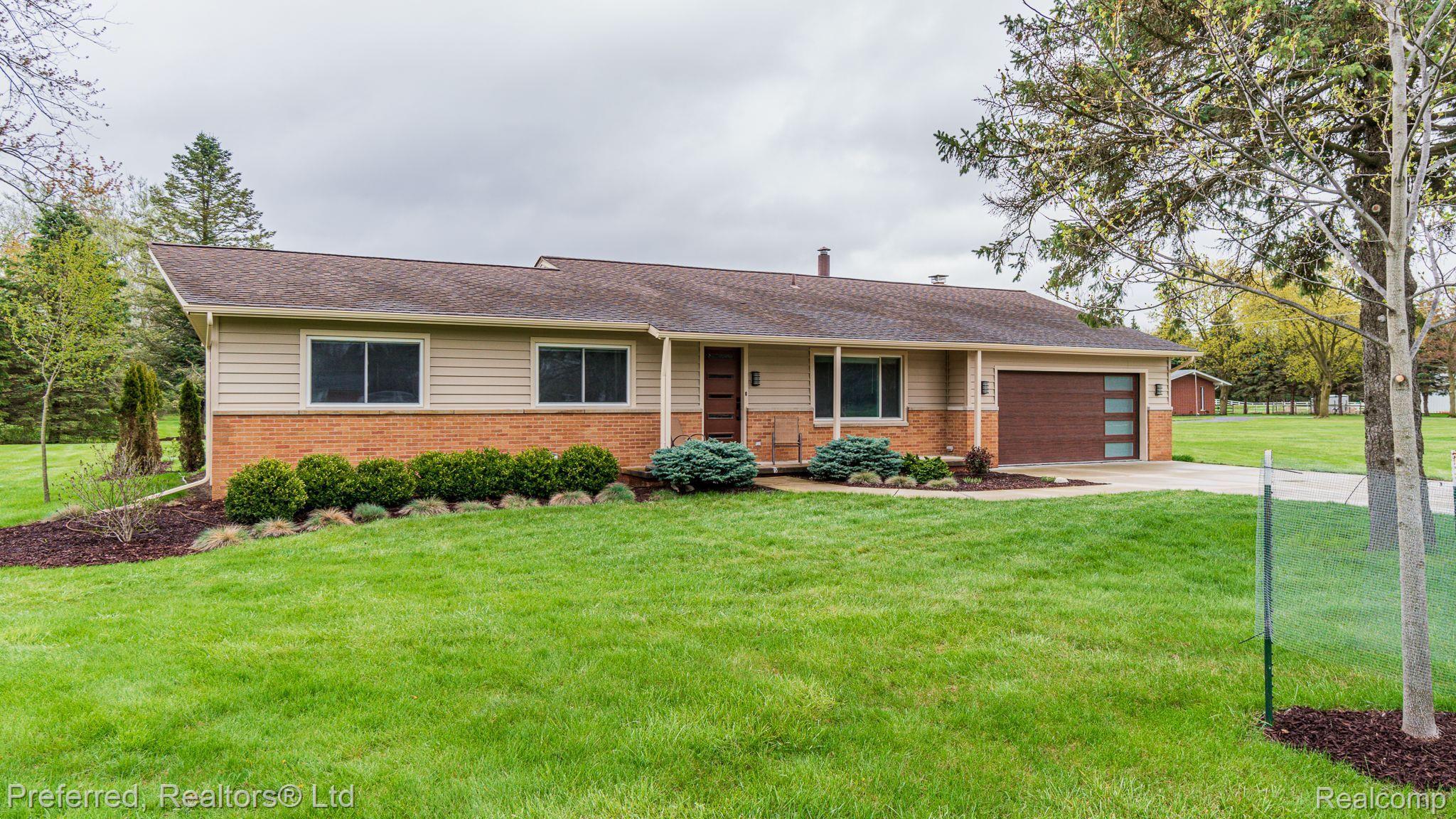 6554 Napier Road Plymouth, MI 48170 - Photo 3 of 39 Gallery Image 3