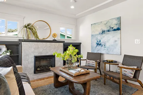$820,000 | 5030 Congress Avenue, Oakland, CA 94601