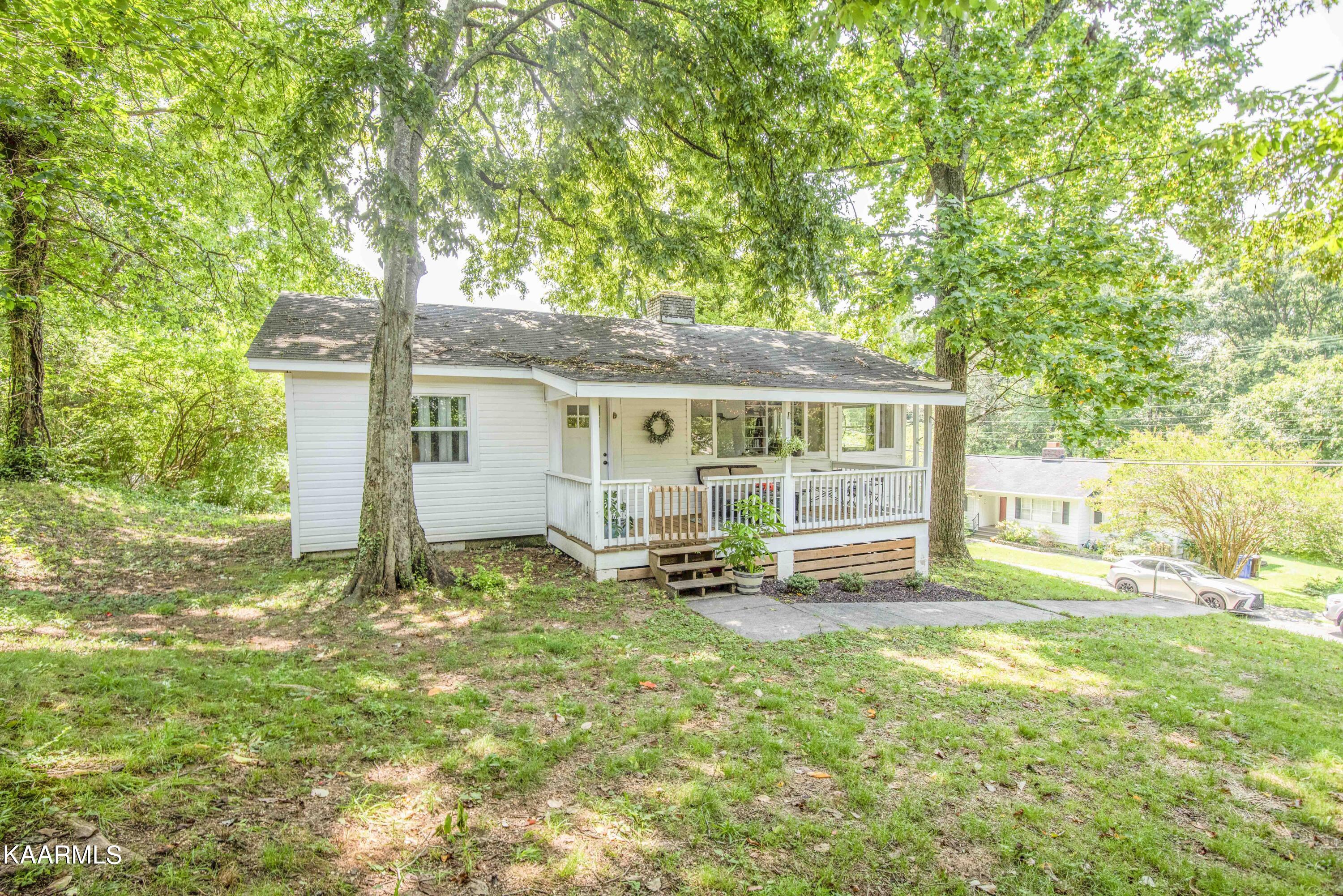 606 Florida Avenue Oak Ridge, TN 37830 - Photo 3 of 31 exterior 5_1