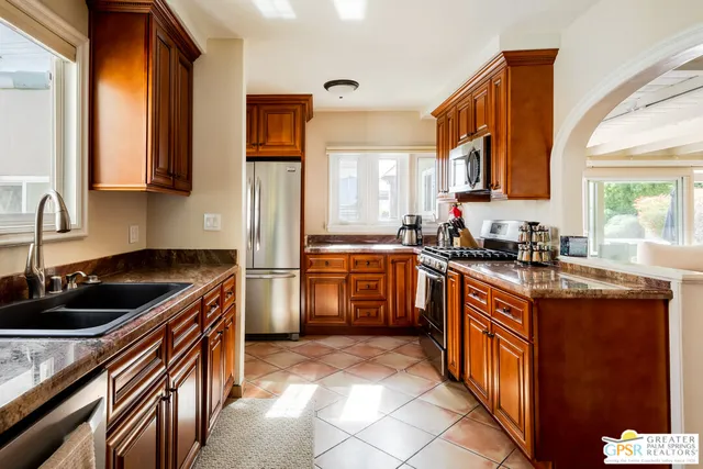 $14,355 | 477 East VÃa Colusa, Palm Springs, CA 92262