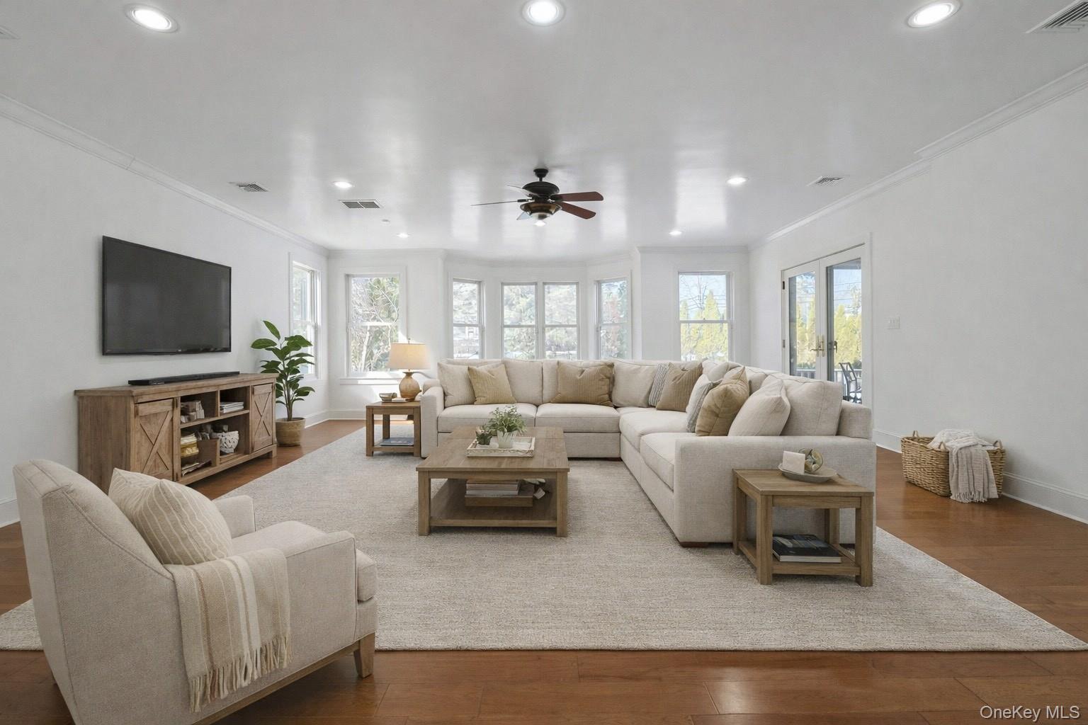 66 Drake Road Scarsdale, NY 10583 - Photo 10 of 28 *VIRTUALLY STAGED*