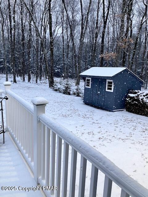 49 Pinetree Road Albrightsville, PA 18210 - Photo 27 of 34 Back Deck