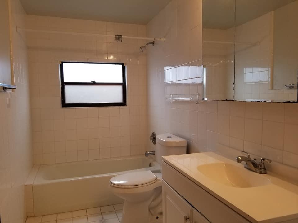 1360 West 7th Street Riviera Beach, FL 33404 - Photo 4 of 12 4