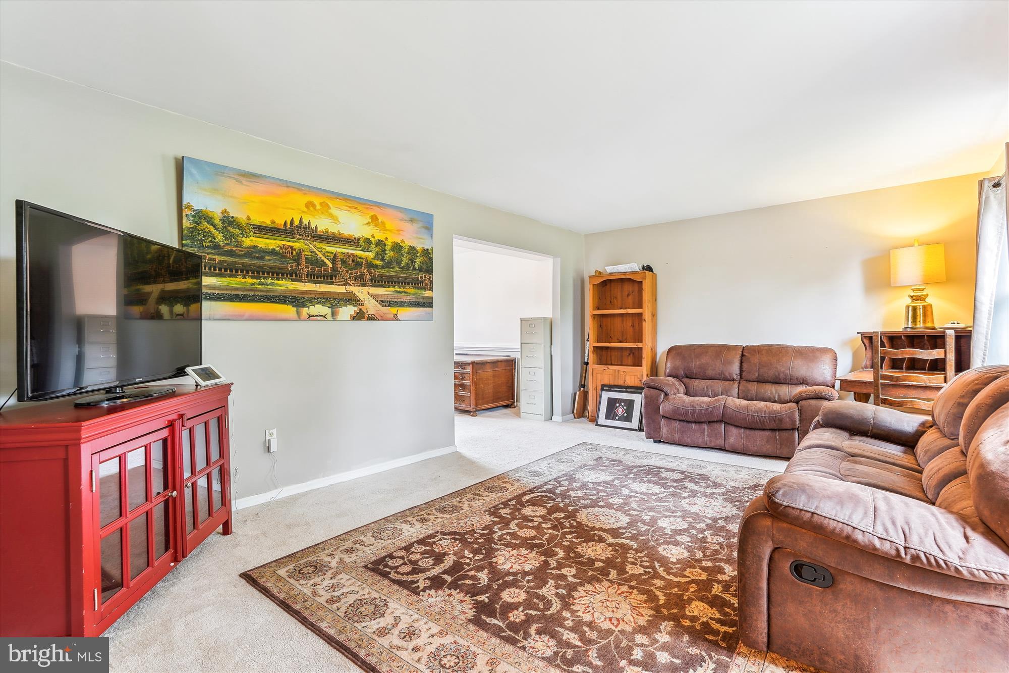 4219 High Ridge Road Haymarket, VA 20169 - Photo 24 of 55 Living Room