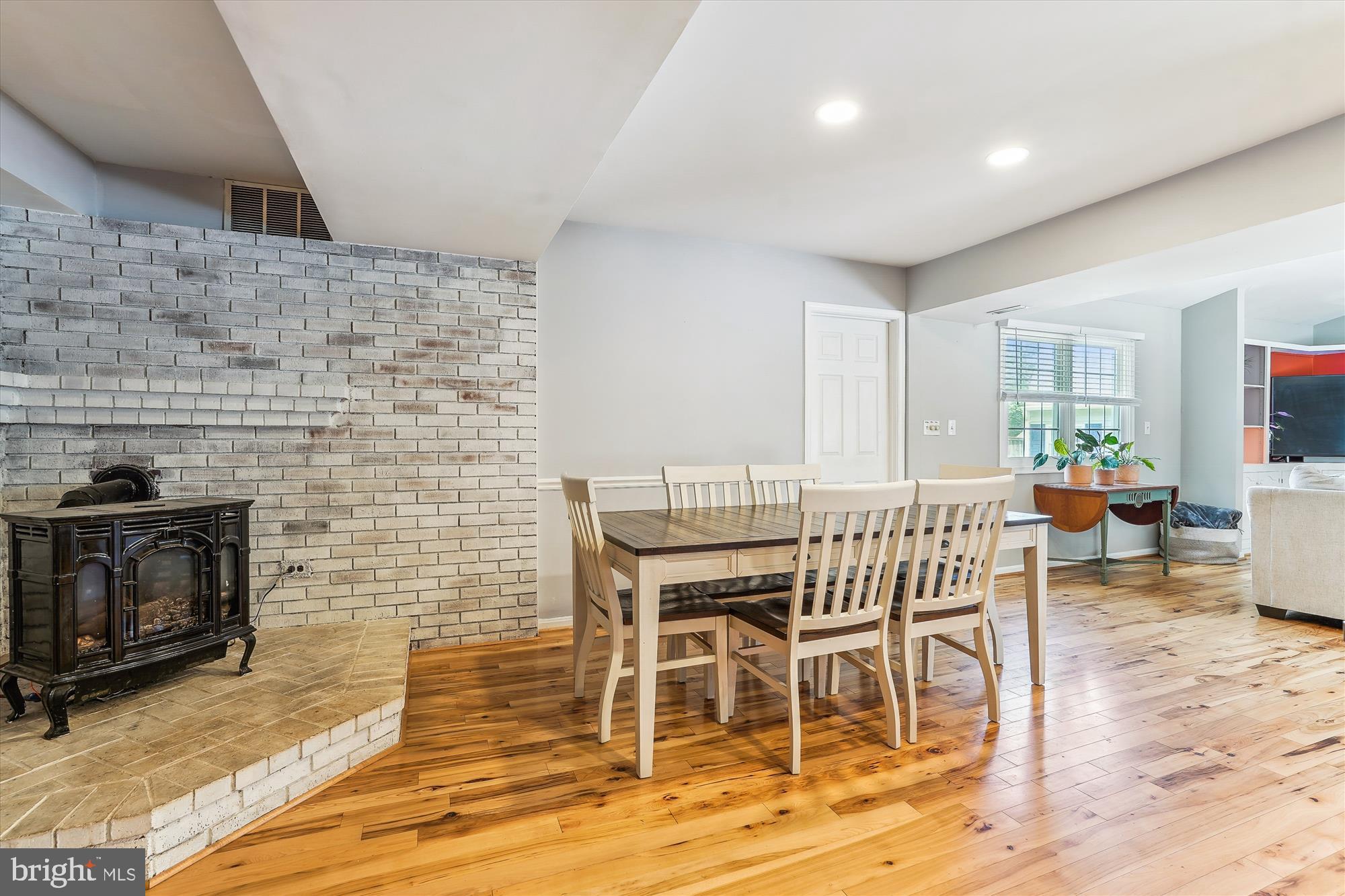 4219 High Ridge Road Haymarket, VA 20169 - Photo 10 of 55 Breakfast Room