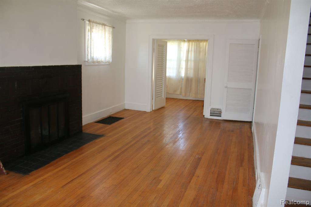 8921 Littlefield Street Detroit, MI 48228 - Photo 2 of 37