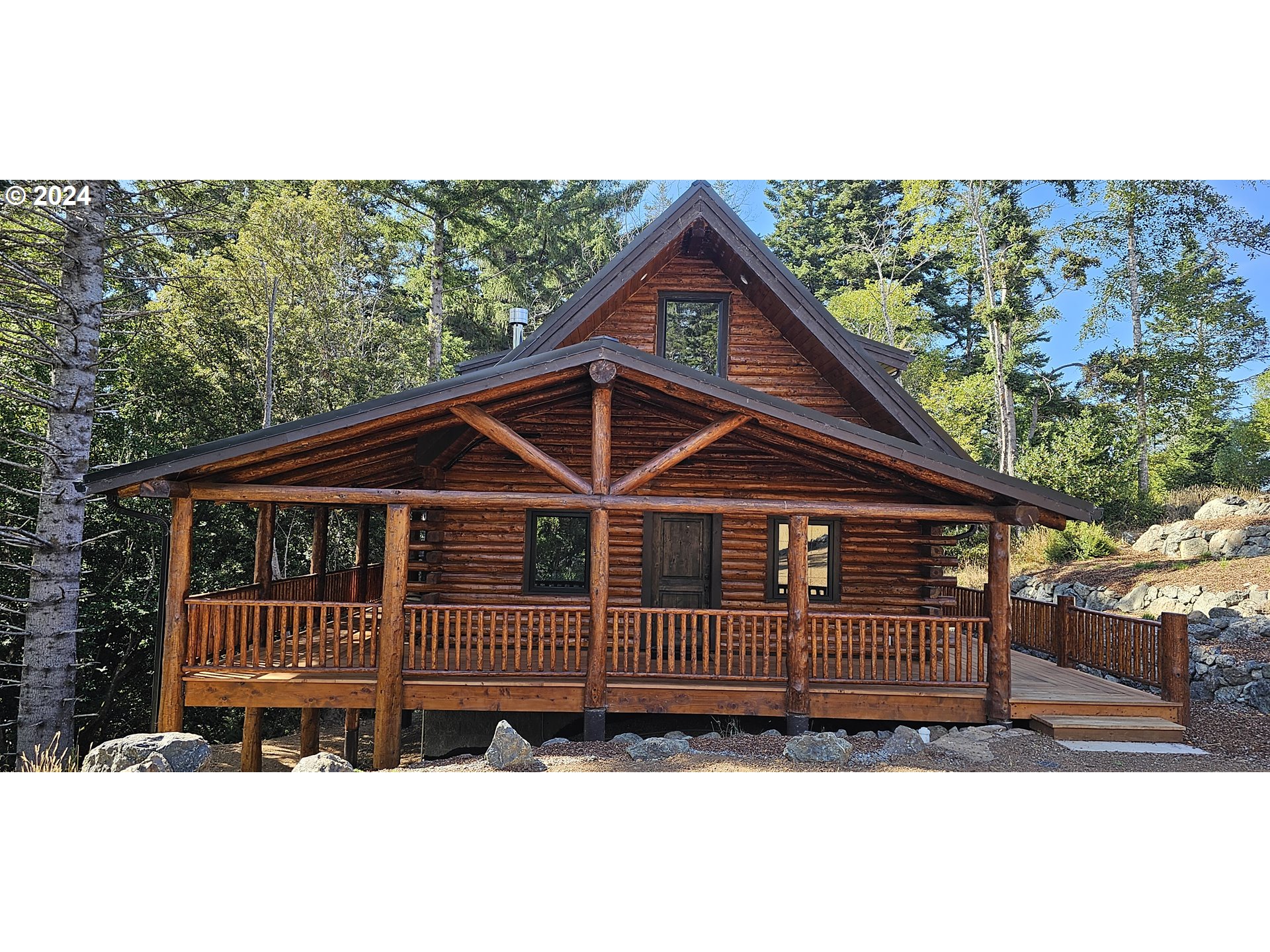 28331 Hunter Creek Heights Road Gold Beach, OR 97444 - Photo 3 of 45 Gallery Image 3