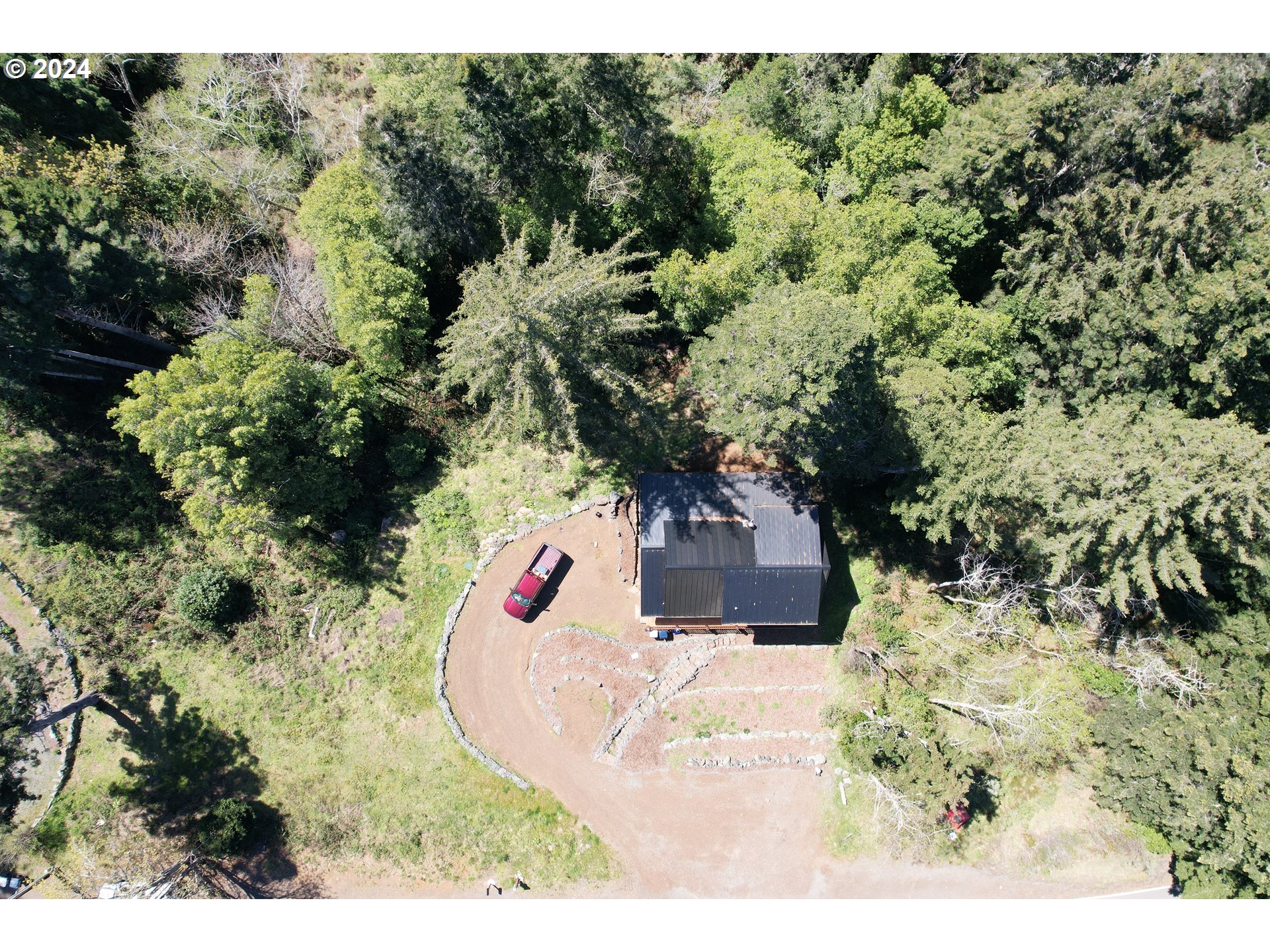 28331 Hunter Creek Heights Road Gold Beach, OR 97444 - Photo 7 of 45 Gallery Image 7