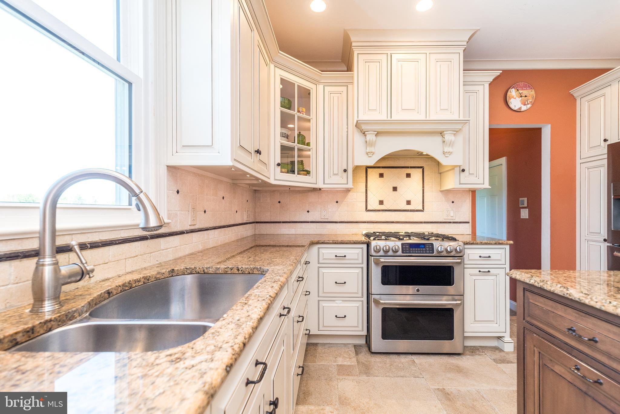 61 Lenape Road Richboro, PA 18954 - Photo 5 of 39