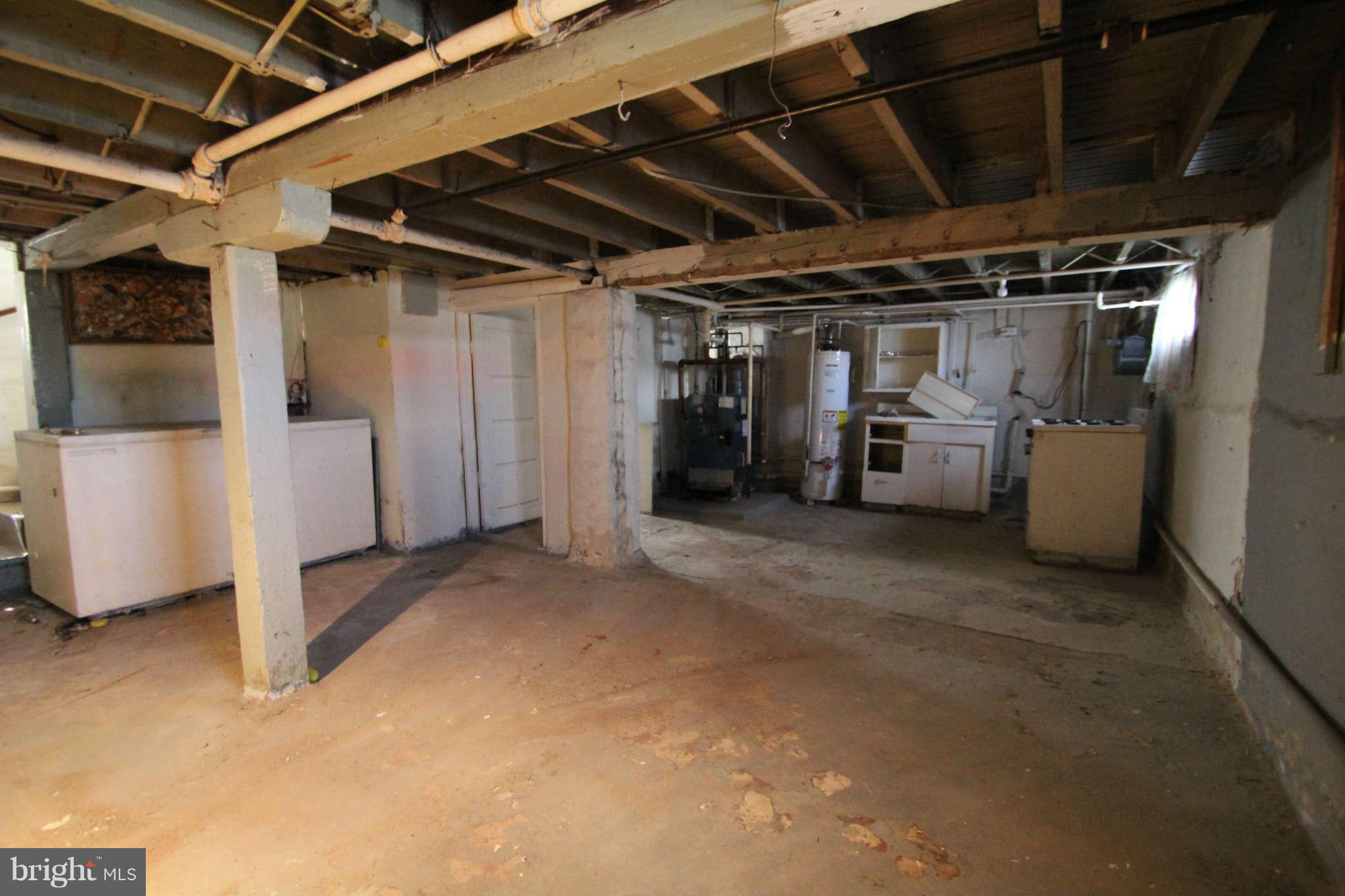 6833 Holabird Avenue Baltimore, MD 21222 - Photo 15 of 25 Basement