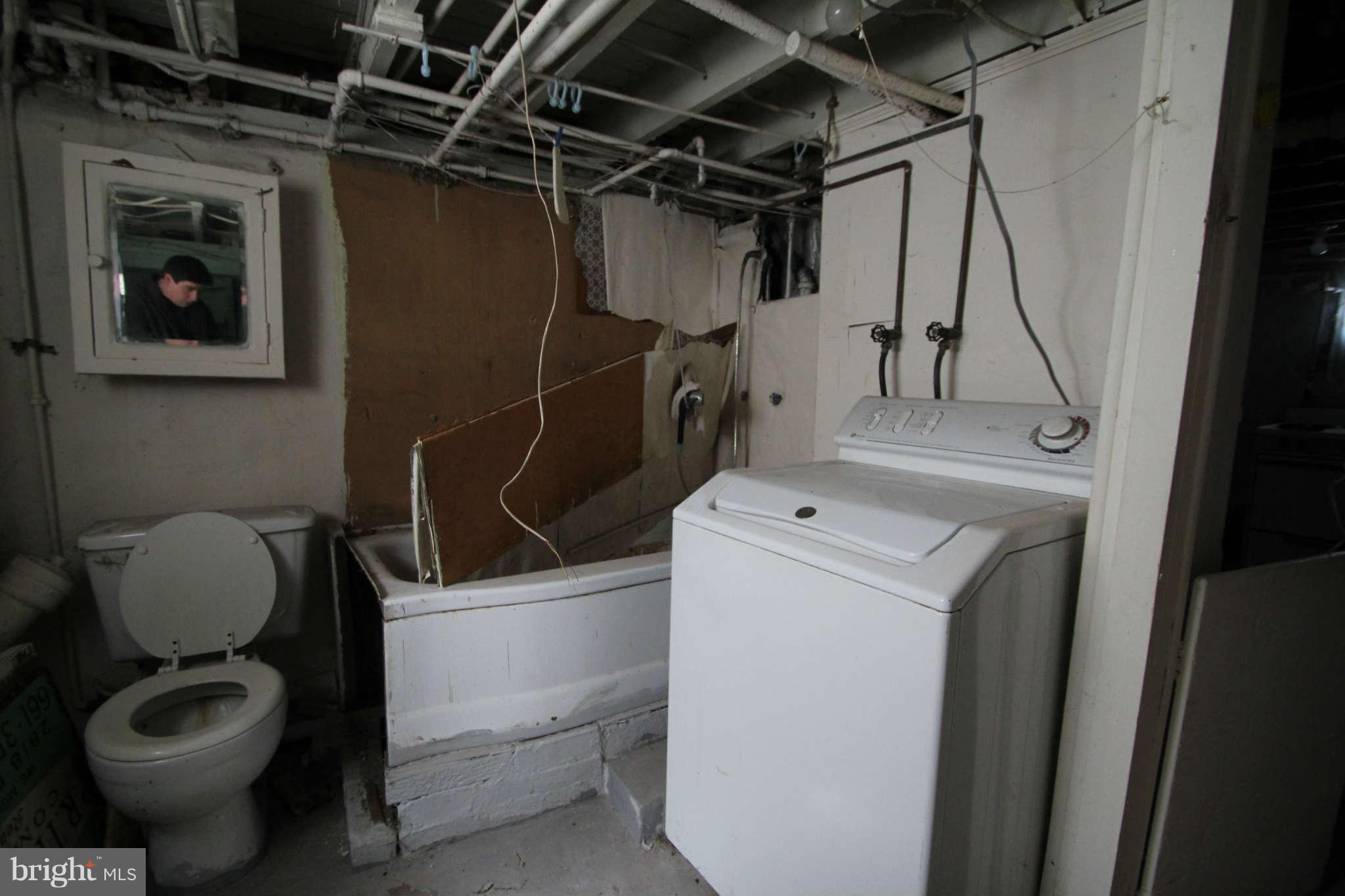 6833 Holabird Avenue Baltimore, MD 21222 - Photo 18 of 25 Basement