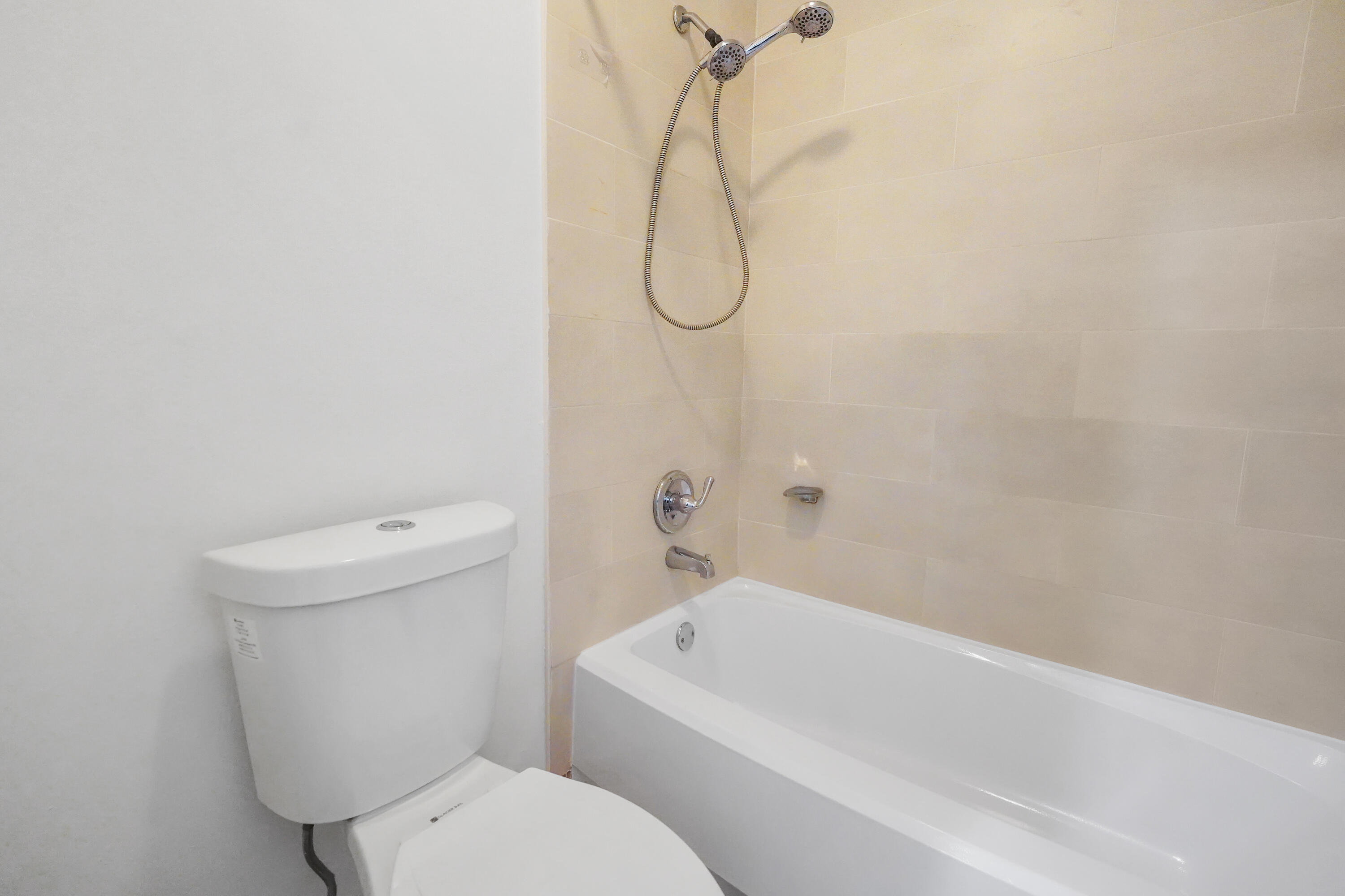 5070 Elmhurst Road, Unit F West Palm Beach, FL 33417 - Photo 15 of 16 5070 Elmhurst 2026 (14)