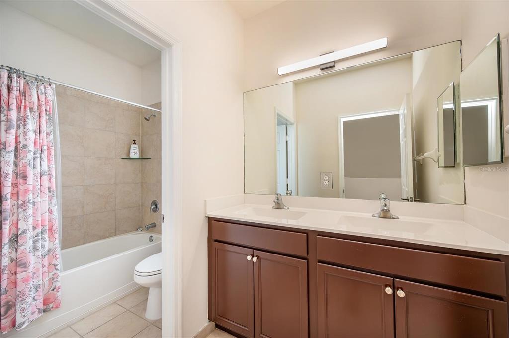 25006 Southwest 118th Avenue Homestead, FL 33032 - Photo 20 of 46