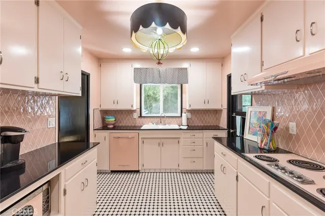 $425,000 | 168 East 1st Avenue, Chico, CA 95926