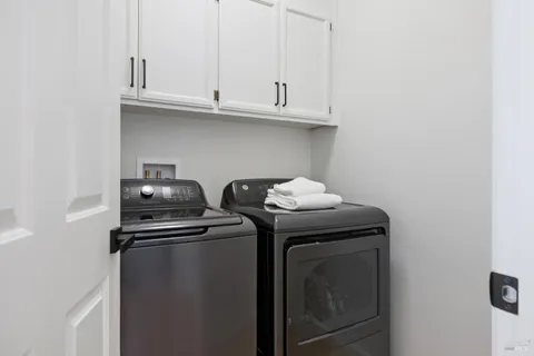 $1,695,000 | 15 Aaron Drive, Novato, CA 94949