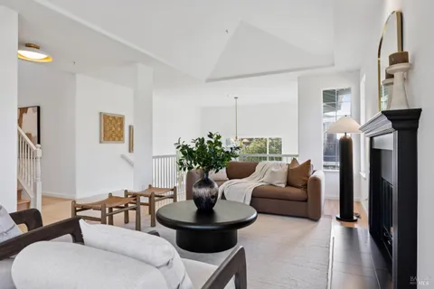 $1,695,000 | 15 Aaron Drive, Novato, CA 94949