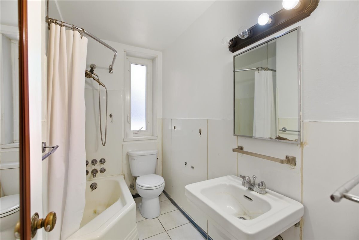 7206 Oak Avenue, Unit 1SW River Forest, IL 60305 - Photo 11 of 11