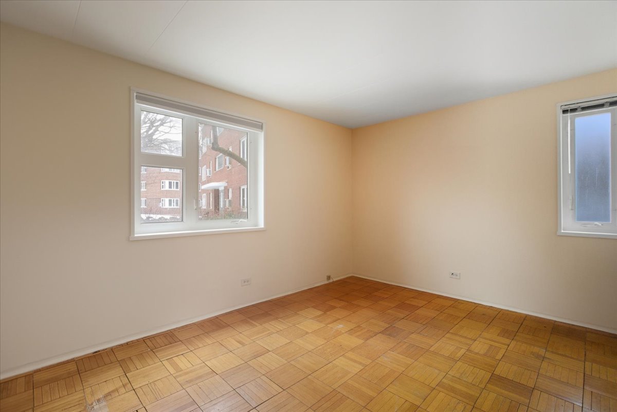 7206 Oak Avenue, Unit 1SW River Forest, IL 60305 - Photo 9 of 11