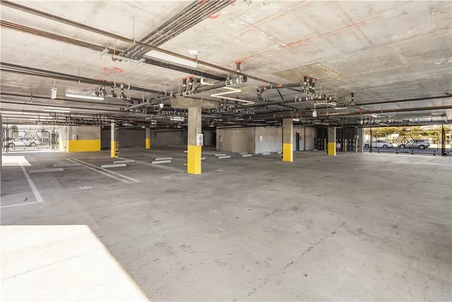 $2,685 | 11714 Archwood Street, Unit 206, North Hollywood, CA 91606