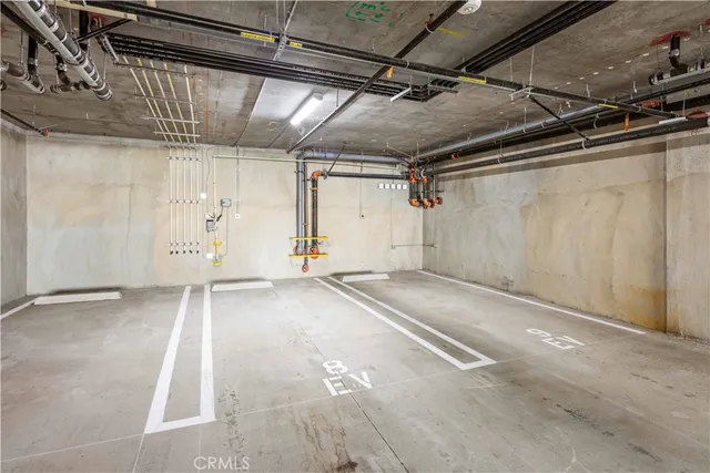 $2,685 | 11714 Archwood Street, Unit 206, North Hollywood, CA 91606