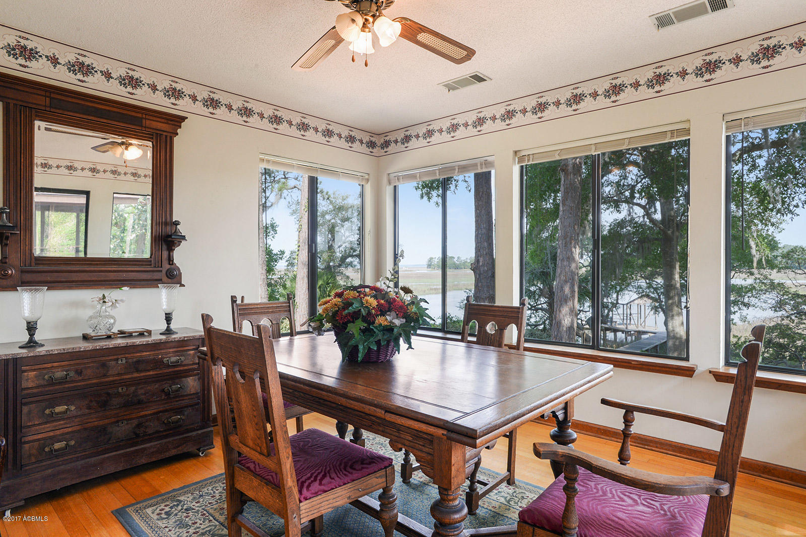 6092 Vaux Road Beaufort, SC 29906 - Photo 16 of 26 009_1600x1067_mls