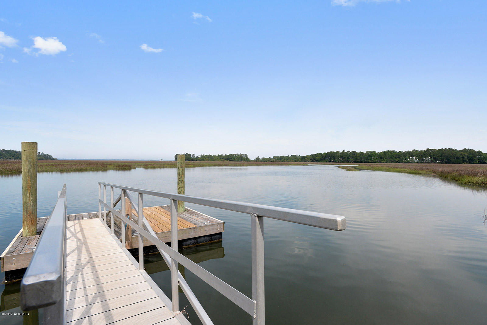 6092 Vaux Road Beaufort, SC 29906 - Photo 5 of 26 024_1600x1067_mls